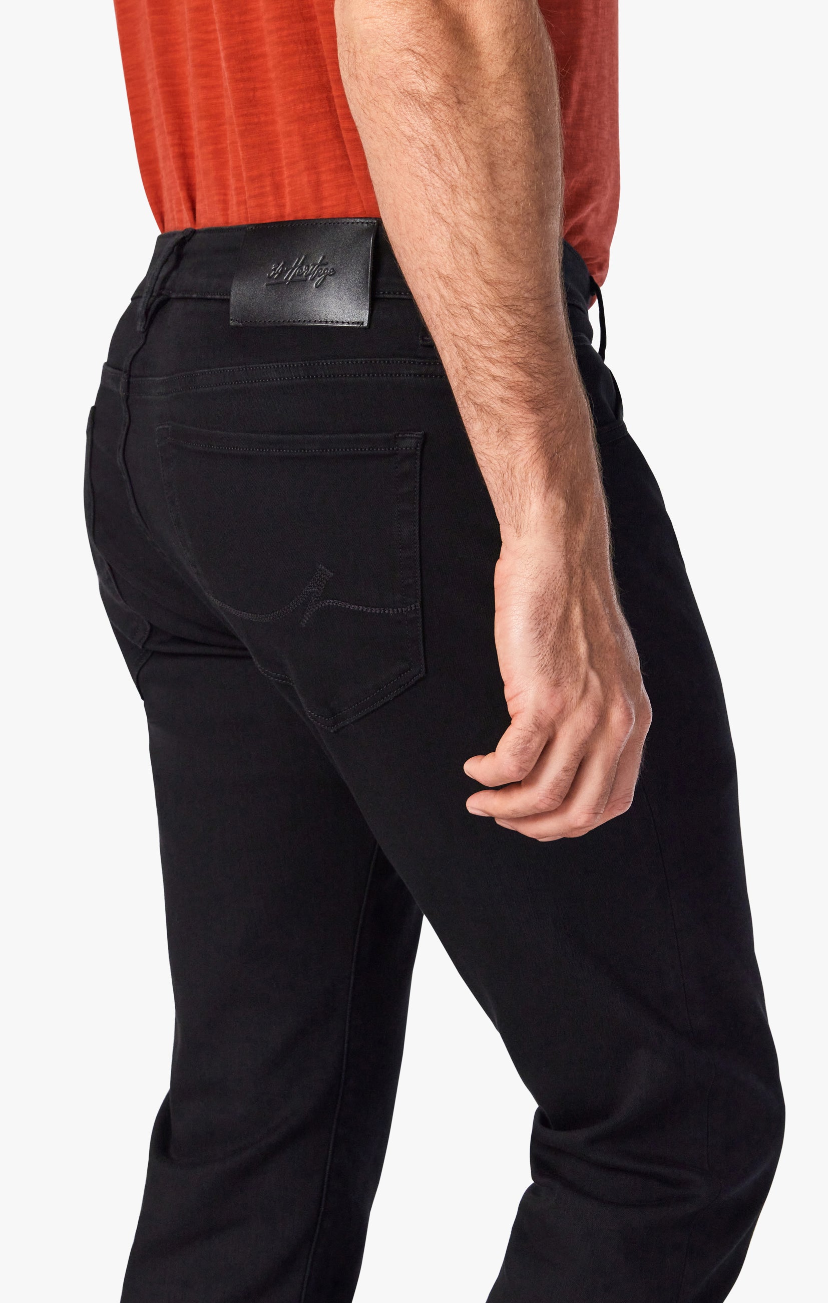 Courage Straight Leg Jeans In Black Urban Image 5